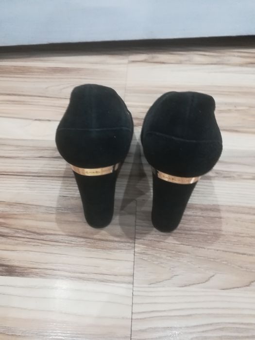 Szpilki Michael Kors. Rozmiar 38.