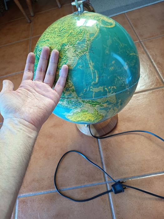 Globo terrestre - candeeiro - baixa de preço
