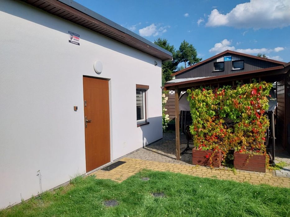 Działka ROD Siemianowice Śl – 306 m² – nowy domek murowany, media,