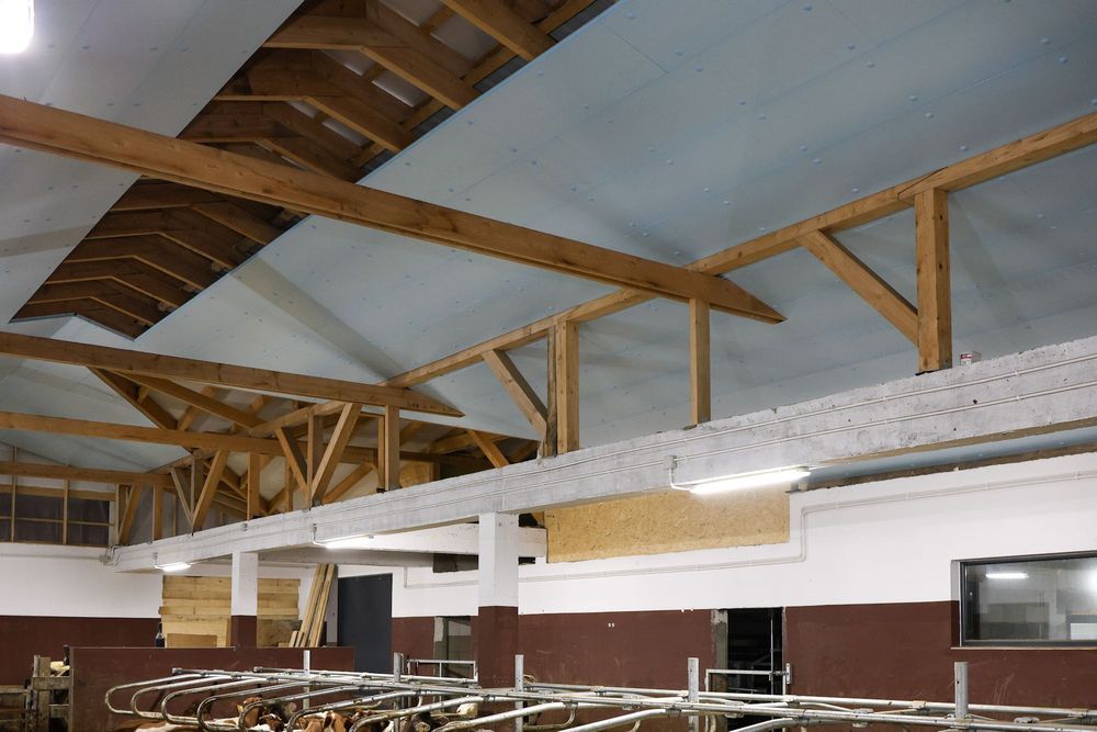 Ocieplenie Tuczarni Chlewni Kurnika Obory Hali Płyta STYRODUR XPS AGRO