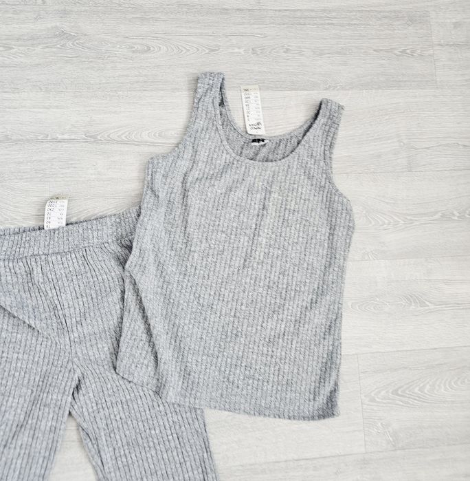 Nowy szary prążkowany komplet Beloved xl xxl