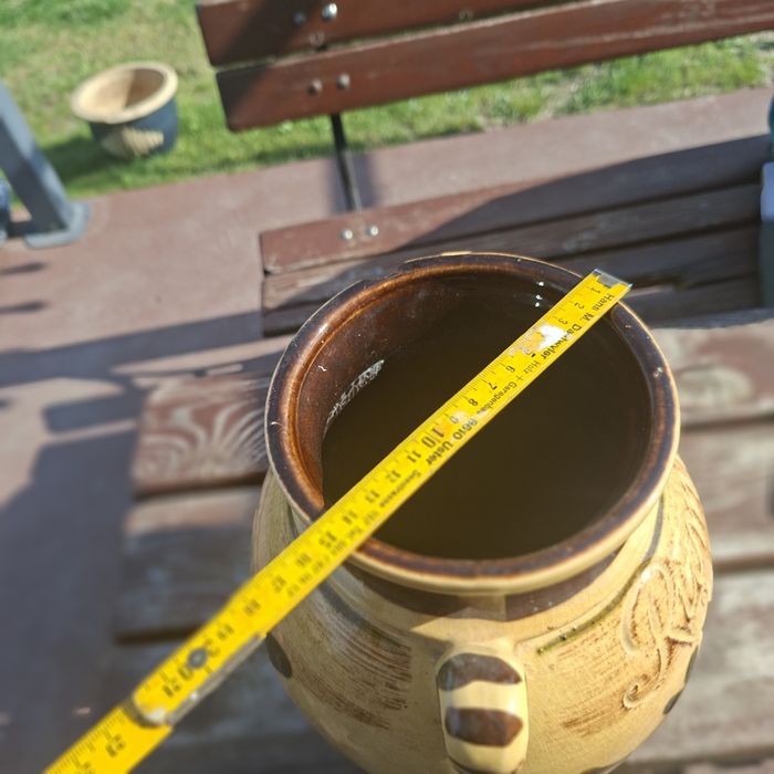 Rustykalny Dzban Ceramiczny – Dekoracja do Ogrodu i Domu