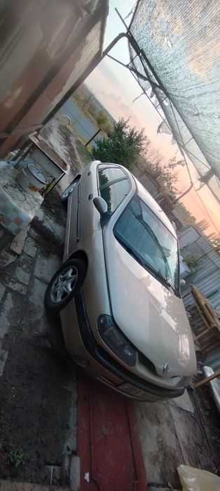 Рено Лагуна 2000г