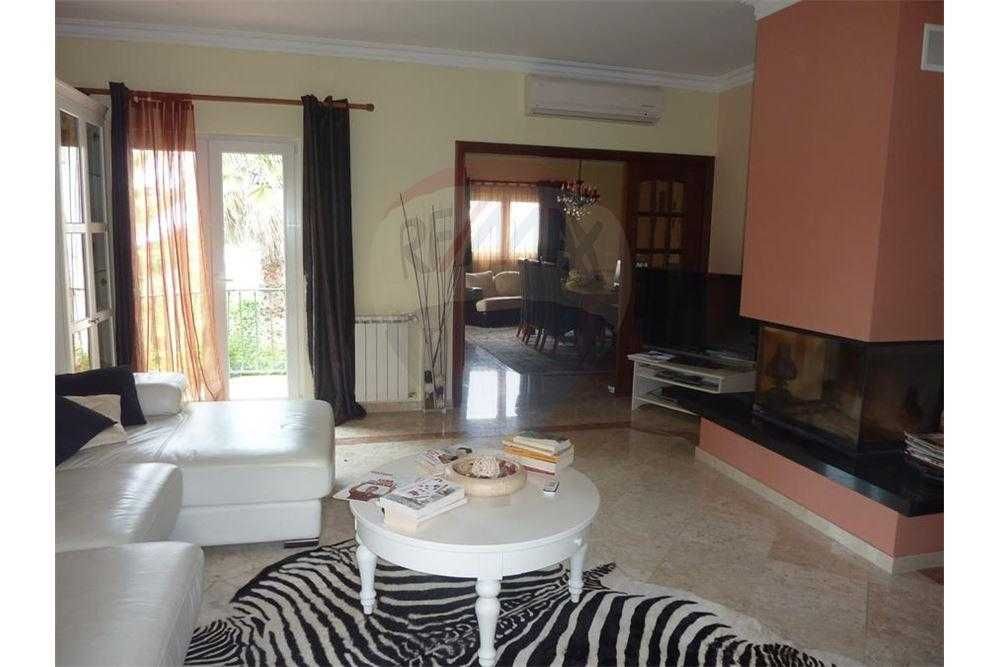 Moradia para 2 famílias em Venda do Pinheiro