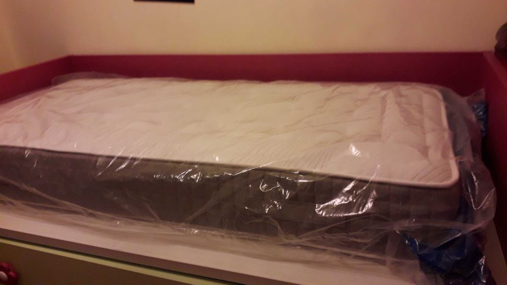 High-quality single bed mattress, new, never used