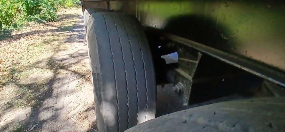 Продам грузовик рено в комплекте с полуприцепом,в отличном состоянии.