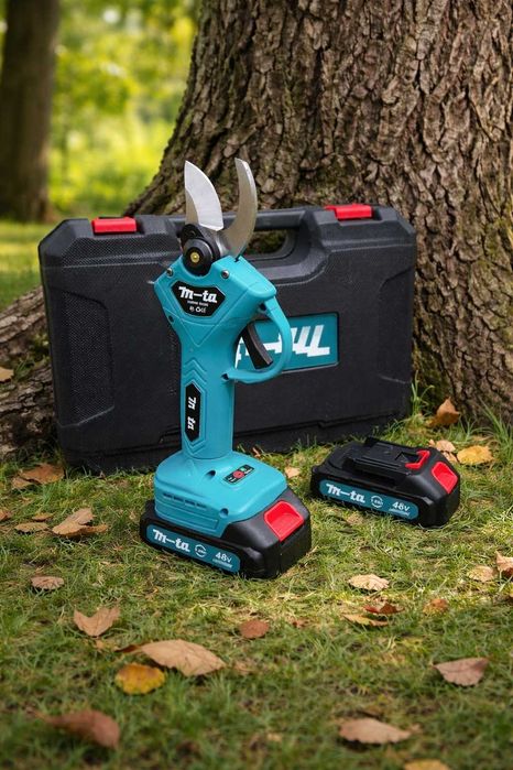 Аккумуляторный секатор сучкорез в чемодане (длина лезвия 4.5см) 2х 48в