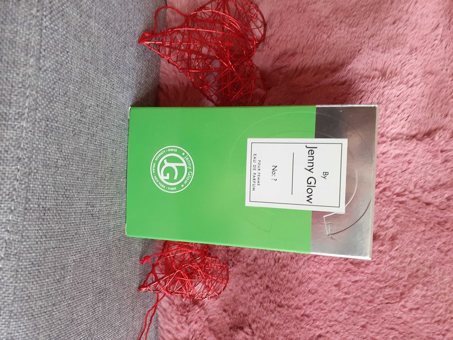 Jenny Glow  C No:? w typie Chanel 5