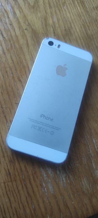 Telefon iPhone tak jak na zdjęciu