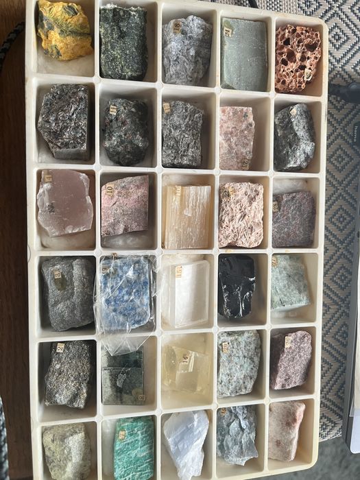 Minerały kolekcja stan idealny
