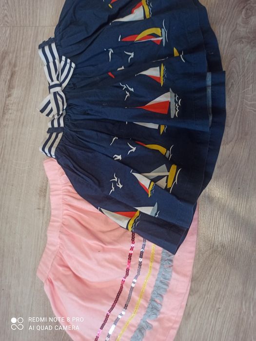 Spódniczki 104 paka