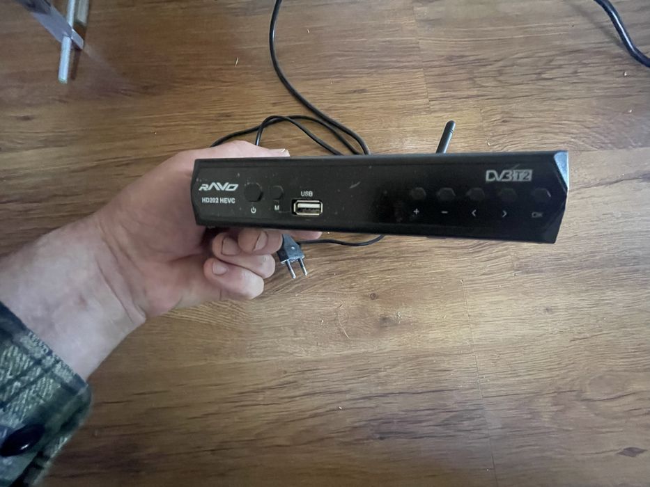 Zestaw telewizja naziemna - antena, tuner / dekoder, kanle