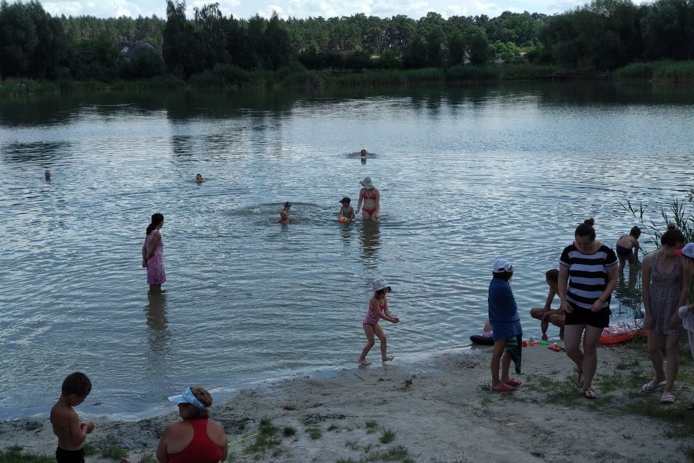 Терміново 18 соток будови СК Прогрес Нова Українка біля Піщаного озера