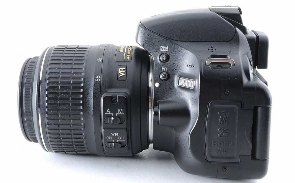 Дзеркальний фотоапарат Nikon D5100 18-55 VR Kit (в новому стані)