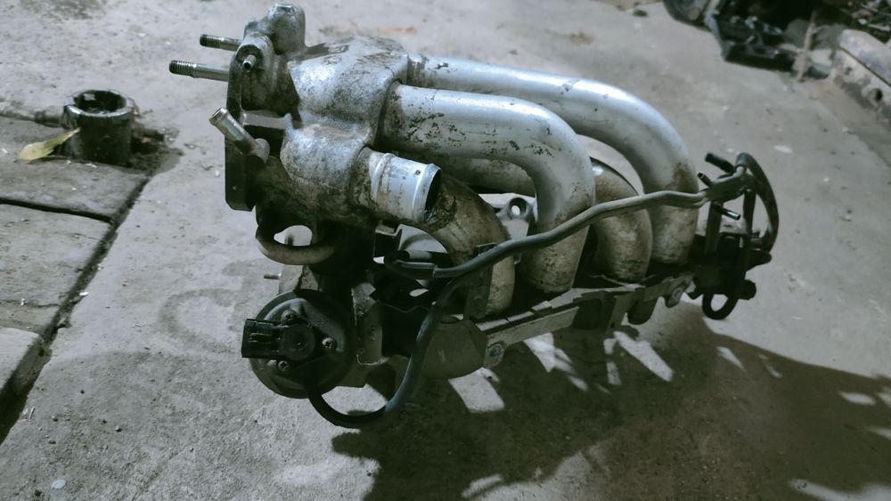 двигатель в сборе и по запчастям Mazda 323f