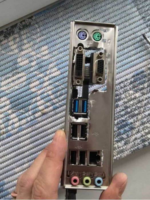 Комплект! Asus H110M-K s1151 + i3 6100 + 8gb ddr4