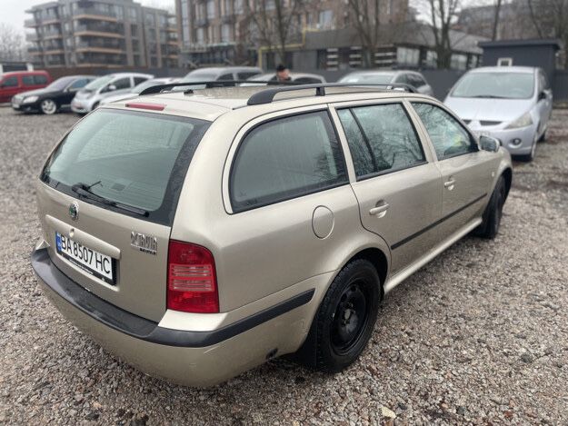 Skoda Octavia Tour