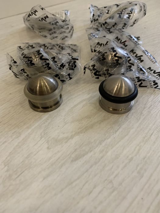 Стопор упор дверной MVM