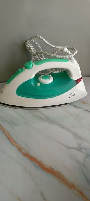 Фирменный утюг Bosch и Cardinal