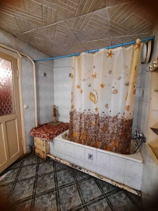 Продам дом Ленпоселок ул. Магистральная. Центр. Торг.
