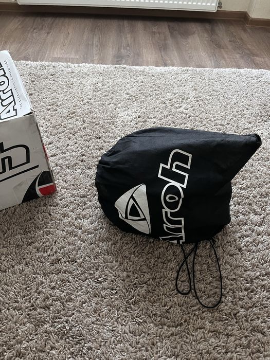 Рідкісний шолом Airoh Twist 2.0 LazyBoy з окулярами LEATT