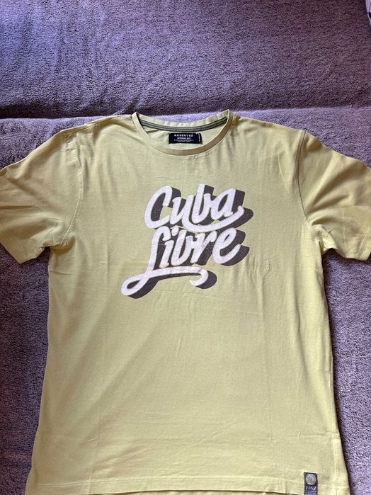 Jasnozielona koszulka Reserved M z nadrukiem