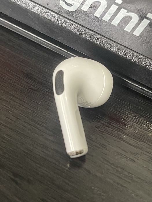 Продаю AirPods 3 правий оригінал АирПодс 3 оригинал