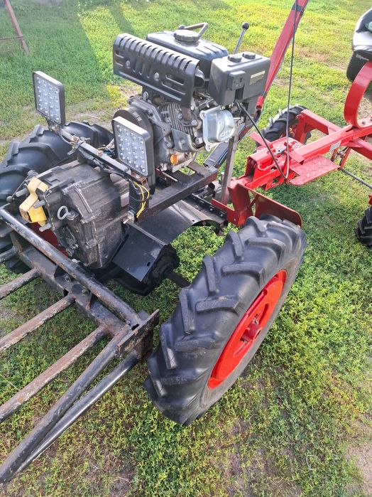 Sprzedam traktorek dzik