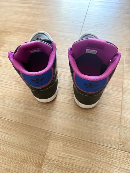 Ténis bota Adidas