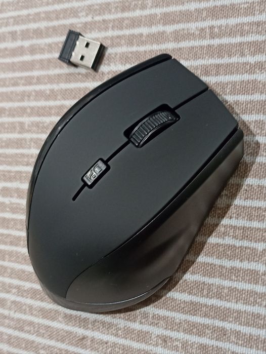 Rato (Mouse) sem fio universal..