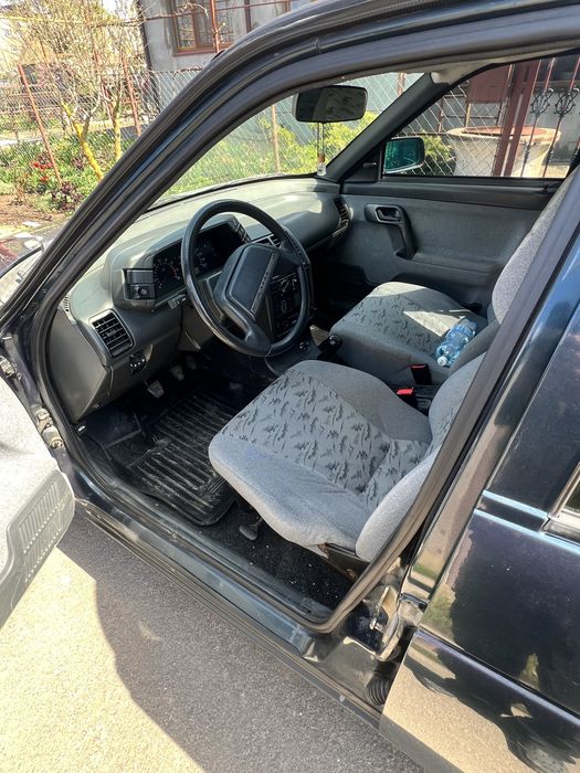 Продам  автомобиль ваз 2110 1.6 бензин