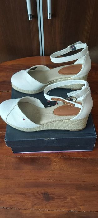 Tomy Hilfiger Sandały 38