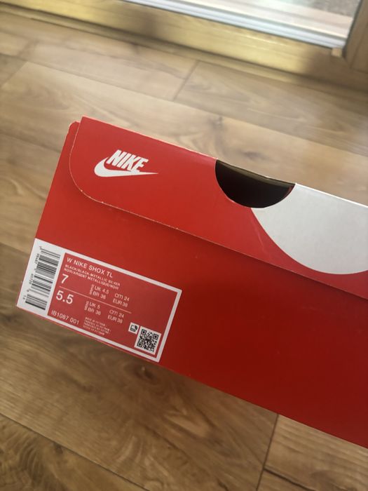 nike shox czarne