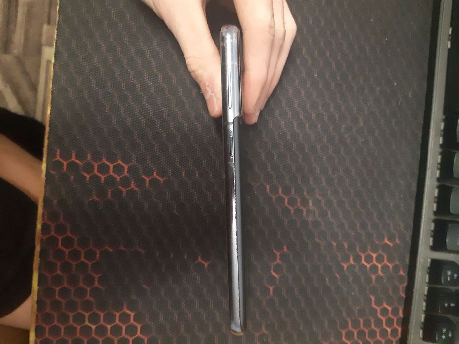 Самсунг с 21 8/128