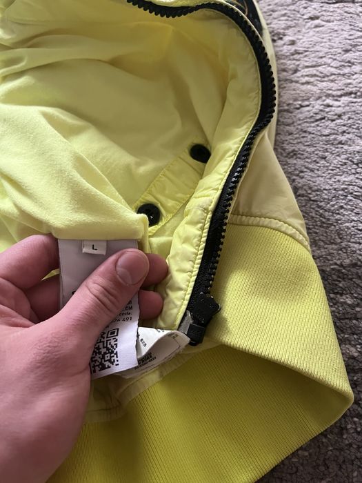 Вітровка stone island L торг