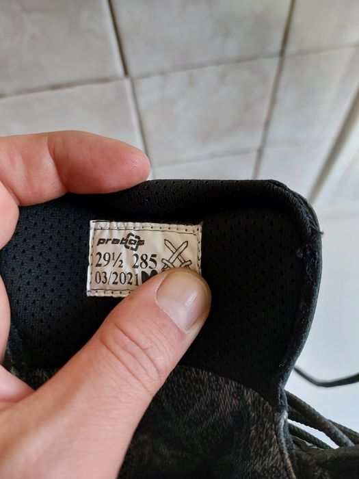 Продам дві пари берці виробнитства Чехії