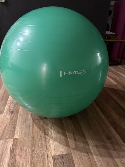 Duża piłka gimnastyczna