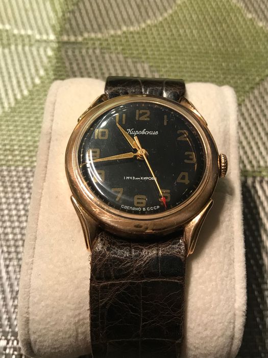 Золотий годинник КИРОВСКИЕ распродажа коллекции Киев