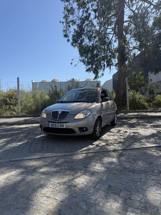 Lancia Ypsilon 1.3 Diesel Multijet de 75cv, do ano 2007.
