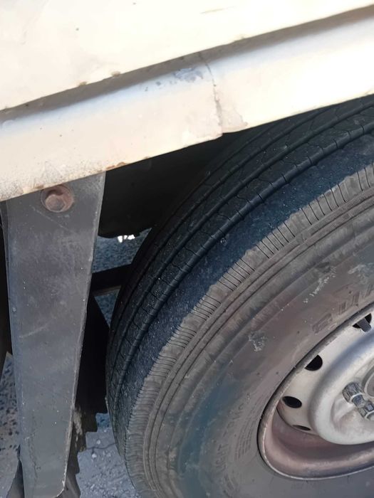 Toyota Dyna 150 boa para trabalhar
