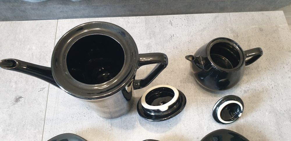 Serwis kawowy czarna porcelana