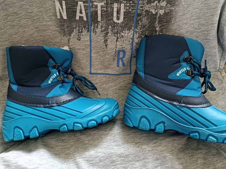 Дитячі гумовці, утеплені.