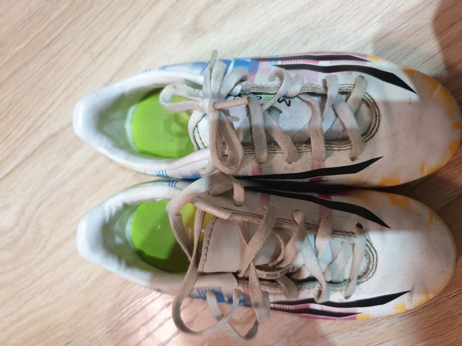 Buty chłopience korki Adidas rozmiar 31