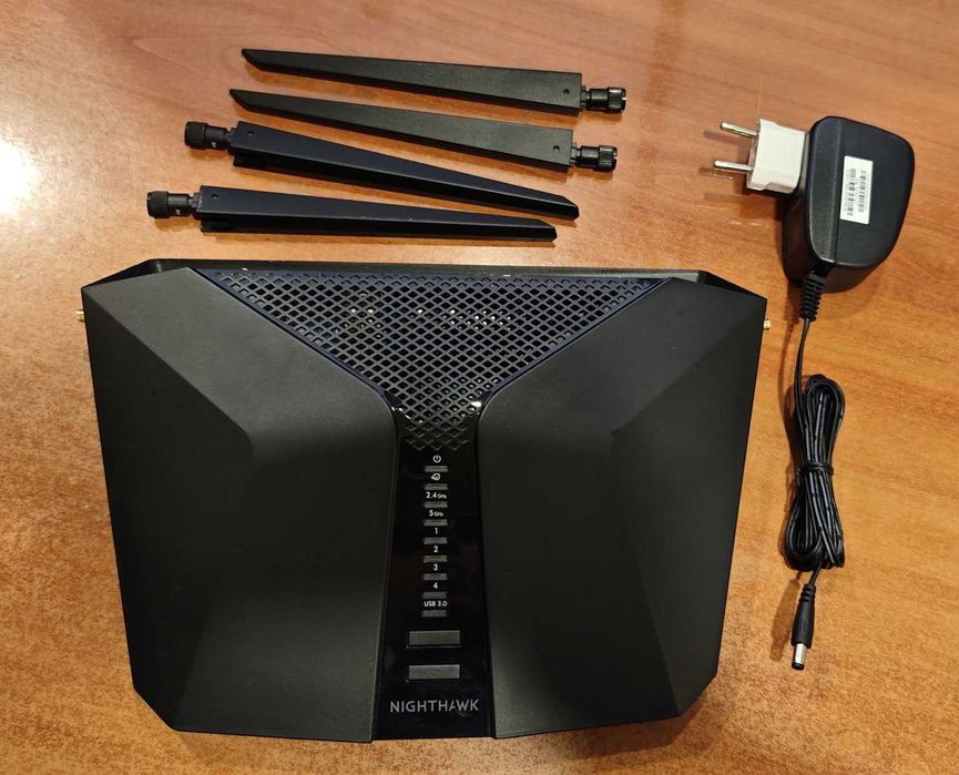 WiiFi 6 роутер NETGEAR Nighthawk AX6 6-Stream AX4300 RAX45-100NAS: 2 ...
