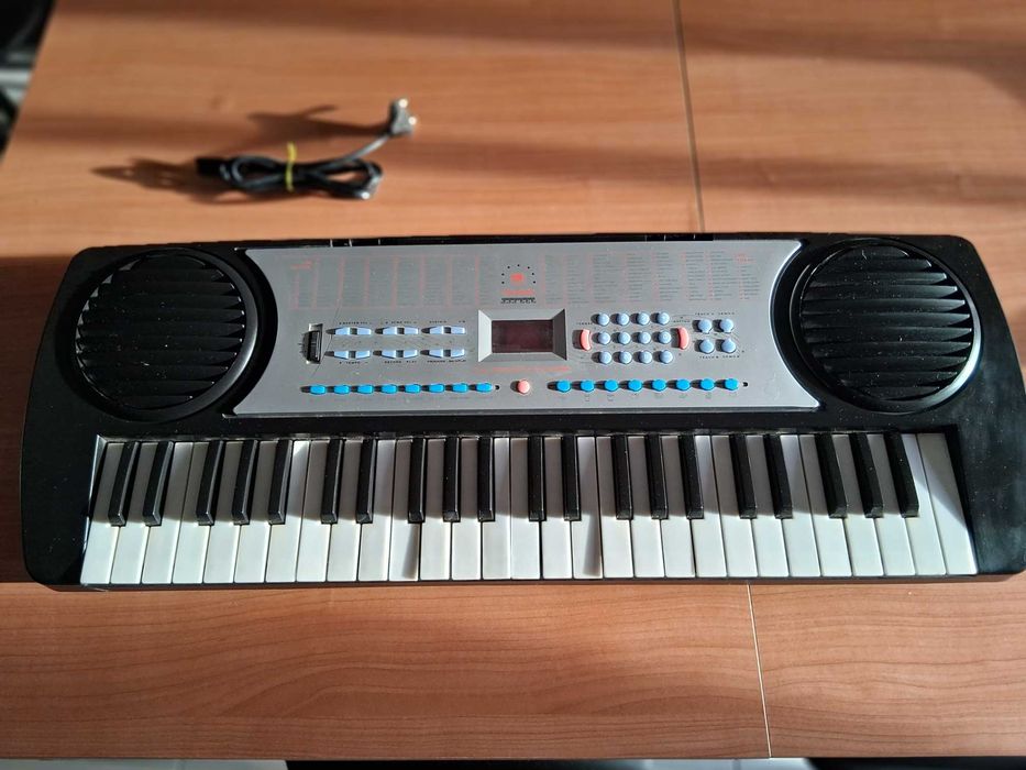 órgão Modelo YM-2600