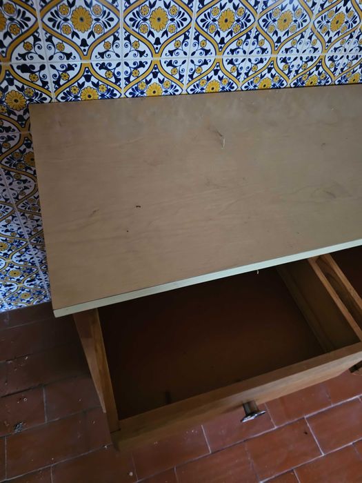 Móvel aparador rústico em pinho