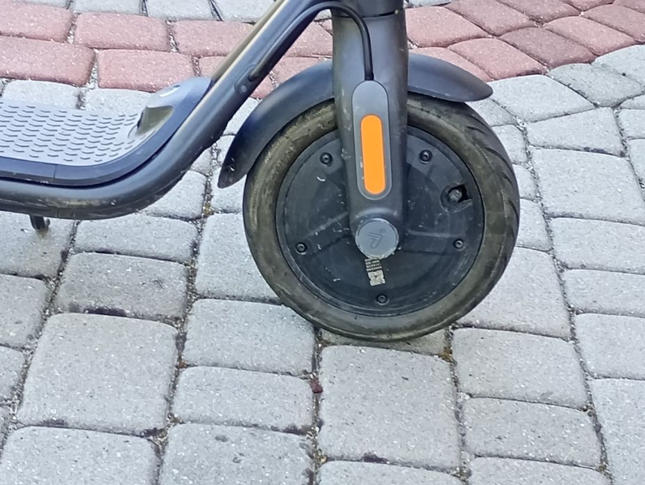 Hulajnoga elektryczna Ninebot