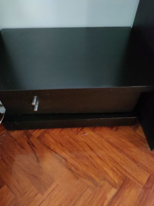 Cama casal com estrado e 2 mesas de cabeceira madeira maciça cor  weng