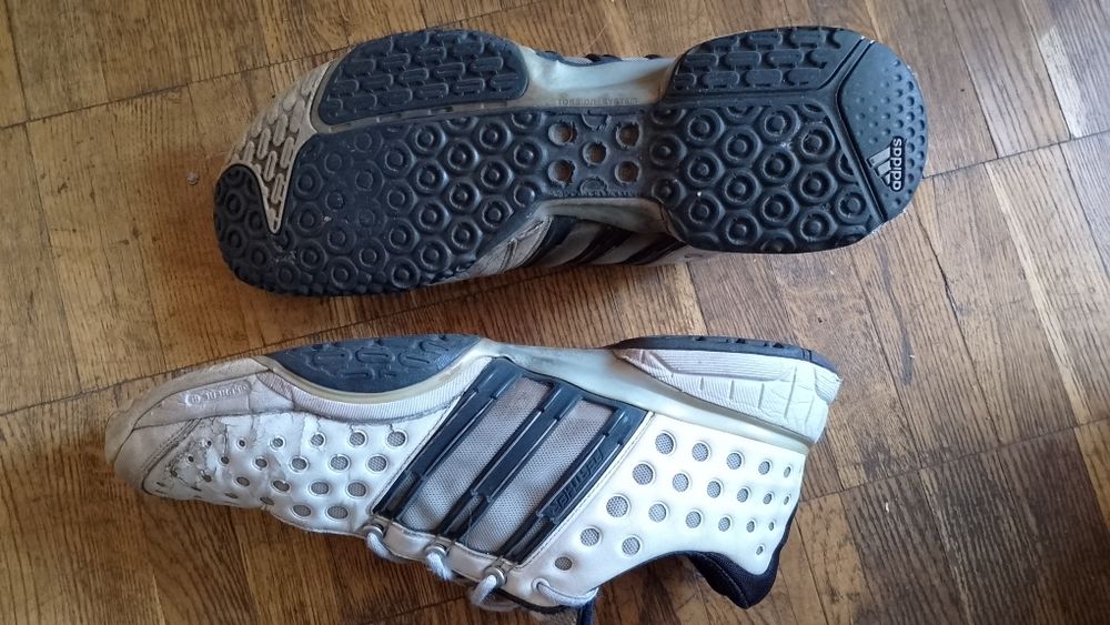 Кроссовки Adidas 48р.