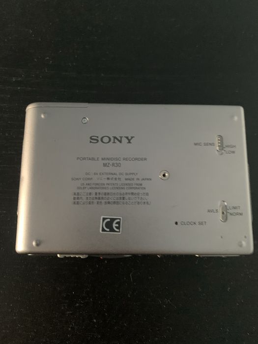Sony MD Walkman, modelo MZ-R30